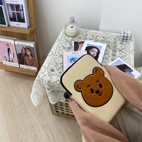2023년 가성비 최고 노트북파우치 - 유스몰 PINCH ME BEAR 노트북 가방 파우치형, BEIGE