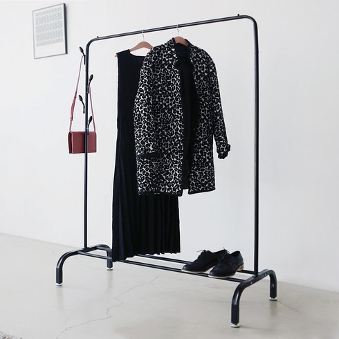 2023년 가성비 최고 스탠드옷걸이 - 정리인홈 심플리프 스탠드 행거 1001, Black