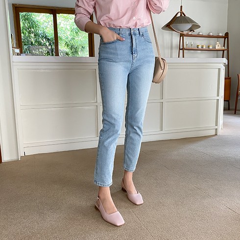 2023년 가성비 최고 슬링백 - 리안나 스퀘어 슬링백 3.5cm