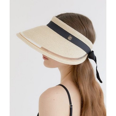 HALDEN mesh ribbon logo pendant raffia sun visor (C008_ivory)