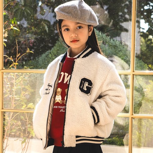 오후 중계점 *23년 겨울신상 30%할인중* 바시티 덤블 야구점퍼 (IVORY) 꾸준히 사랑받는 뽀글이 점퍼 야구점퍼 스타일 포근 따뜻한 점퍼 완판각 품절각 8~13세