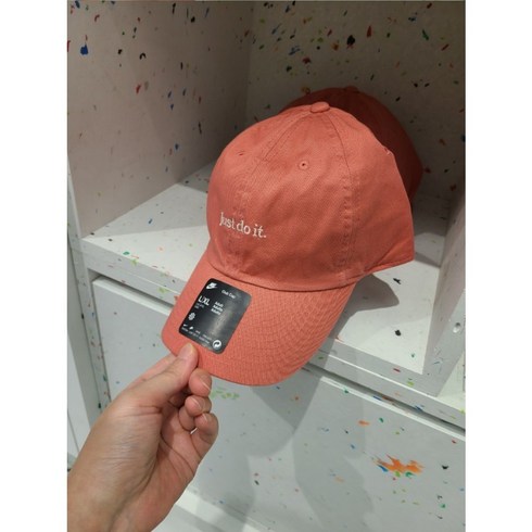 [국내매장] [당일발송] 나이키 NIKE 클럽 언스트럭처드 테니스 JDI 볼캡 선물 어도비 FB5370-655