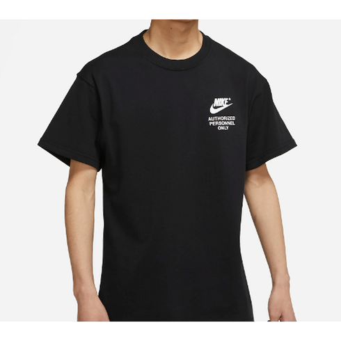 [국내 매장판] 남성 나이키 스포츠웨어 검정 반팔 티셔츠