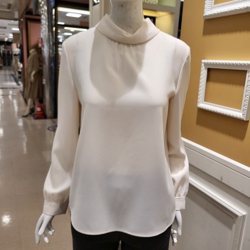 bcbg - BCBG 비씨비지 겨울23 체리 블라우스 B3D9B407