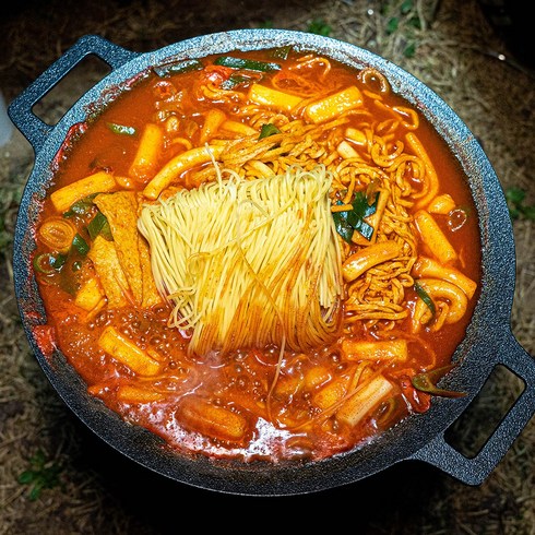 봉봉떡볶이 - [봉봉떡볶이] 캠핑떡볶이 보통맛 3-4인분 즉석떡볶이 비비팩토리 청주봉봉떡볶이, 1개, 500g