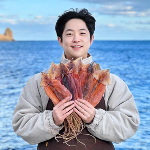 슈퍼스퀴드 울릉도 반건조 마른 오징어, 마른오징어(특대) / 5마리 / 500g