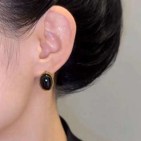 여성 심플 라운드 원터치 오닉스 귀걸이 A690