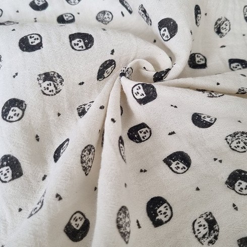 도토리이중지원단, 블랙