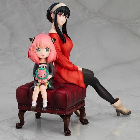 스파이 패밀리 소파에 앉은 아냐 포저 요르 피규어 모형, 아냐 요르 피규어개