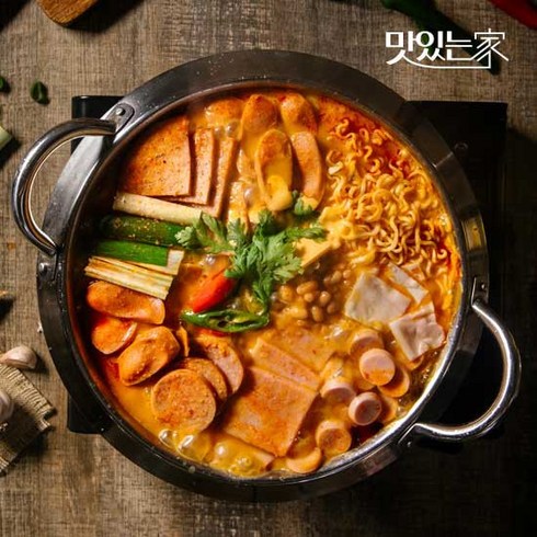 [아빠식당] 36년역사 놀부부대찌개4팩 +라면사리 2개, 1세트