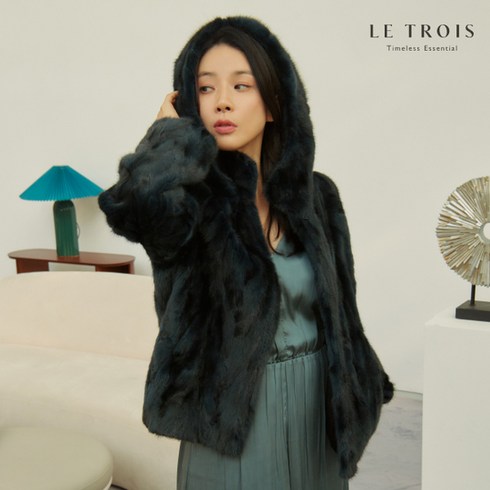 [KT알파쇼핑][LE TROIS]23FW 이보영의 르투아 스크랩 풀밍크 자켓