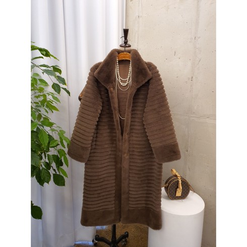 [겨울신상 무배] 린프 라인 밍크 퍼 에코 하이넥 롱 코트