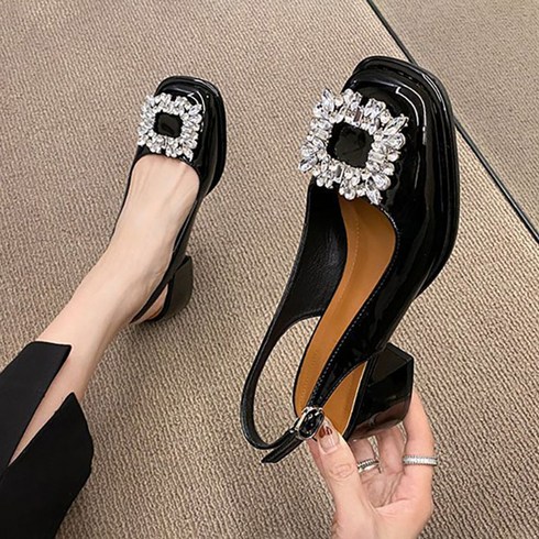 여성 패션 슬링백 신발 레트로 청키 힐 샌들 세련된 라인석 장식 버클 스트랩 신발 뉴타임즈 S349Z036