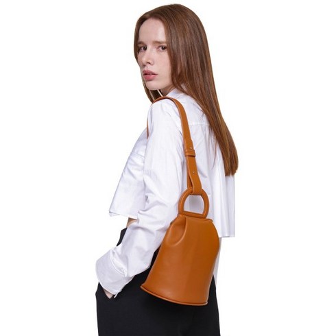 TUO NUVO BROWN · 누보 브라운