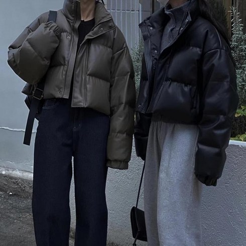 2023년 가성비 최고 숏패딩 - 뉴욕멋쟁이 레더 하이넥오버 숏패딩점퍼