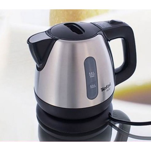 스마트 생활에 이상적인 컴팩트하고 편리한 무선 주전자