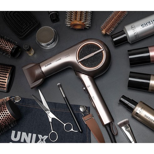 강력한 성능과 접이식 가능한 디자인을 갖춘 유닉스 헤어 드라이기