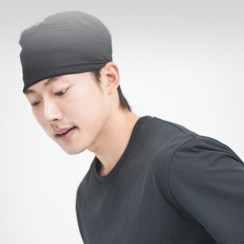 스타일과 퍼포먼스를 위한 필수템, 유에서무 익스트림 와이드 헤어밴드