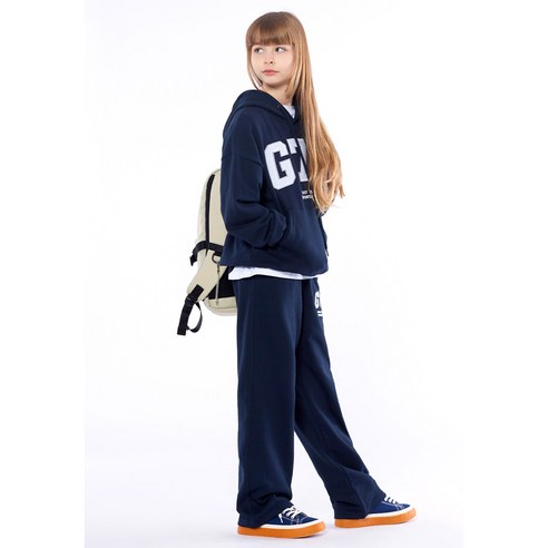 國中 時尚 男孩 女孩 普通 衣服 上下衣服 褲子 套裝 國中