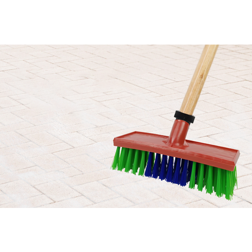 묵은 때 벗겨내고 속 시원하게! 내 손목 지켜주는 바닥 청소 솔