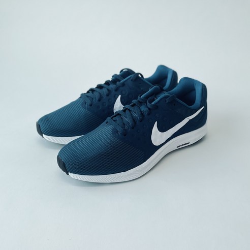 NIKE Downshifter 7