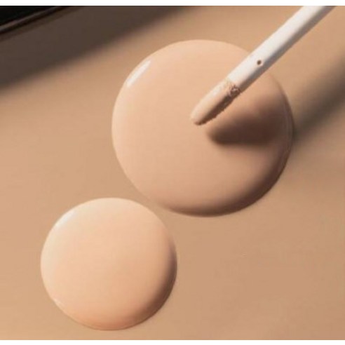 자연스럽고 흠잡을 데 없는 피부를 위한 혁신적인 파운데이션