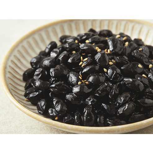 추억을 되살리는 맛, 정성 가득 콩자반 한 상