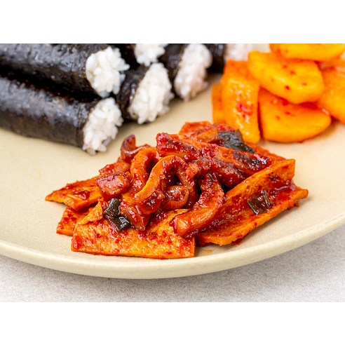 간편함과 맛, 추억을 담은 일가집 바로요리 오징어 충무 김밥 세트