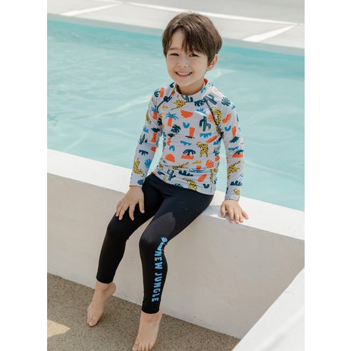 올여름, 라라아망 사파리 래쉬가드로 우리 아이의 안전하고 스타일리시한 물놀이를 완성하세요!