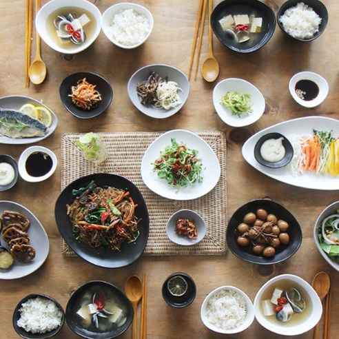 에라토 패블 4인 그릇세트 30p, 블랙화이트, 볼 3종 10p + 접시 3종 6p + 찬기 4종 10p + 롱디쉬 2종 4p
