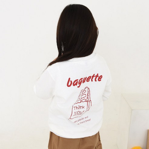 春天  秋 景  季節  孩子們  時尚  男孩  女孩  常見  服裝  上衣