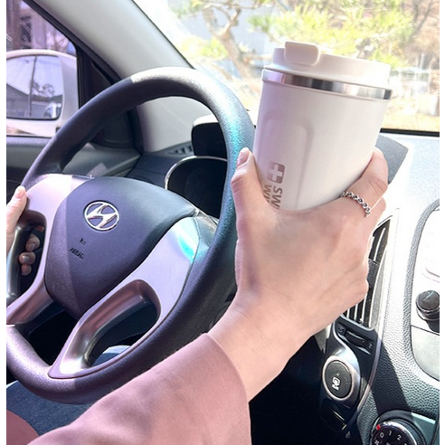 보온·보냉 기능과 스타일리시한 디자인을 겸비한 스위스윙거 커피텀블러