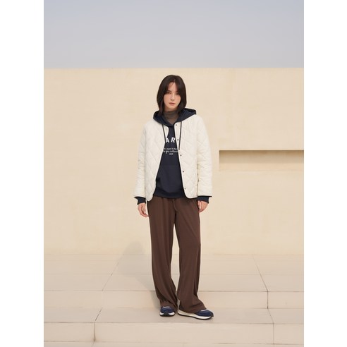 ELLE PARIS의 세련되고 따뜻하며 기능적인 여성용 경량 패딩 점퍼