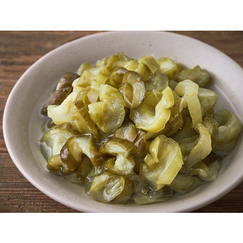 상큼하고 짭조름한 오이지무침으로 맛있는 식사