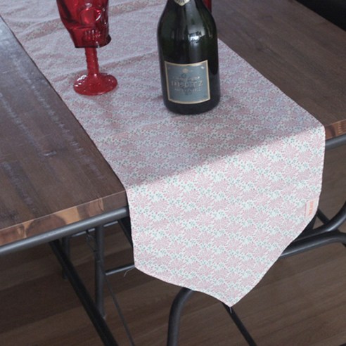 Noland 싸리꽃 테이블 러너, 핑크, 200 x 30 cm