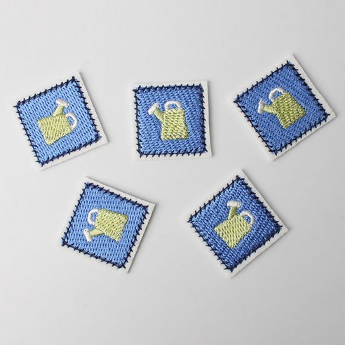 패션포인트 미니 자수 와펜 네모패치 28 x 28 mm, 개 물뿌리, 5개