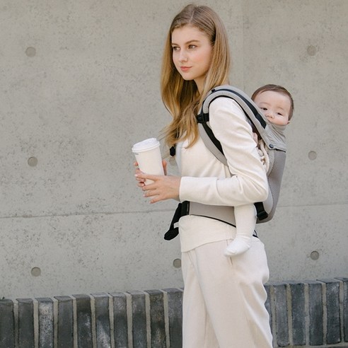 엄마와 아기를 위한 최고의 선택, 메리튠 얼티밋 매쉬 휴대용 부스터 아기띠