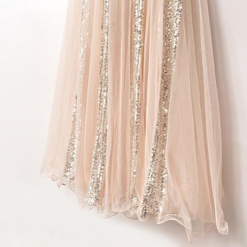 반짝반짝한 파티의 스타: 릴리드레스 카야 연주 스팽글 드레스