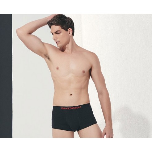 매일 아침, 당신의 하루를 기분 좋게 시작하는 엠포리오 아르마니 남성 드로즈