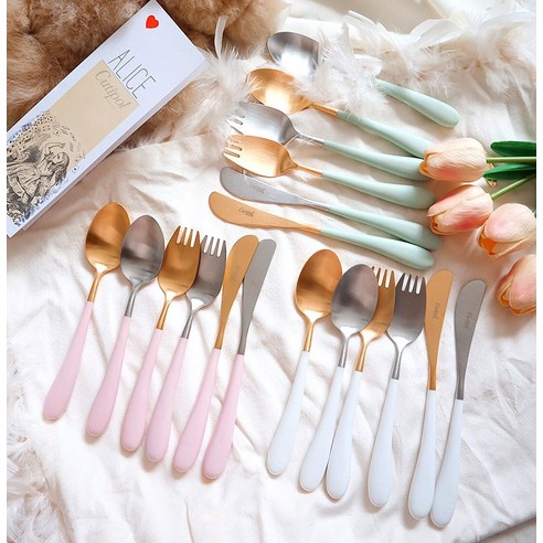 아이의 감성을 깨우는 사랑스러운 식탁, 큐티폴 엘리스 키즈 커트러리