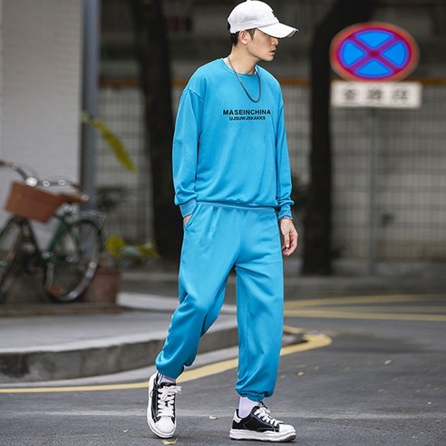 男  時尚  服裝  運動衫  頂部和底部  組  成年男性  成年男子  青年  男裝