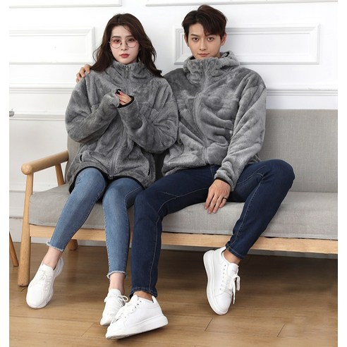 겨울 추위를 극복하는 최고의 동반자: 턴키 보아털 오버핏 코트