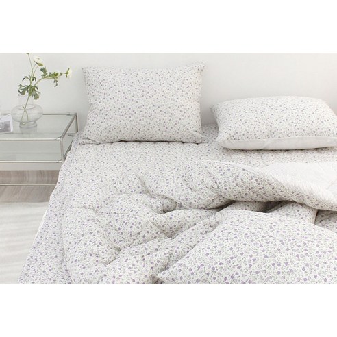 床上用品  梳妝  羽絨被  深度睡眠  睡眠  蜂蜜睡眠  深度睡眠  睡前  被子  被子