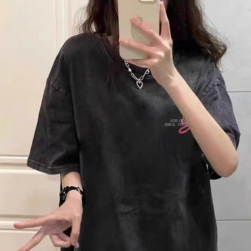 女 時尚 服裝 上衣 短袖 t卹 成年女人 成年女人 女士 女人 涼爽 夏天 夏天 夏天 夏天 夏天 夏天 涼爽的夏天 仲夏 夏天 夏天 炎熱的夏天炎熱的夏季 炎熱的夏季 夏 夫人 夫人 冷靜 冷靜 女裝 服裝 短袖T卹