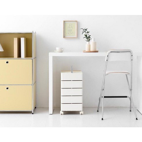 마켓비 BINGEURI 회전서랍 트롤리 5단은 실용적인 회전서랍 제품으로 다양한 용도로 활용할 수 있습니다.