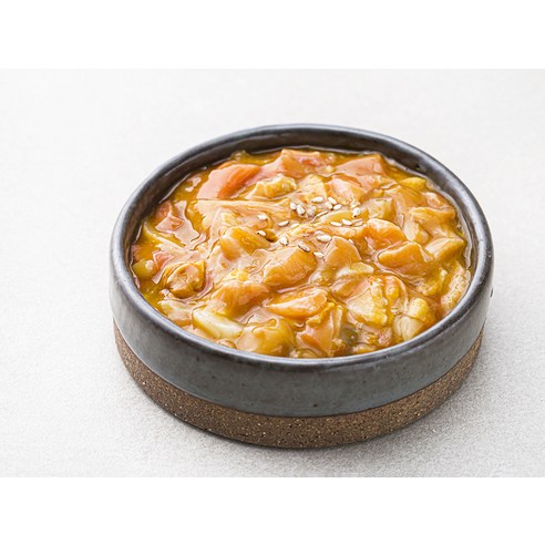 바다의 풍미를 담은 맛있고 다양한 반찬