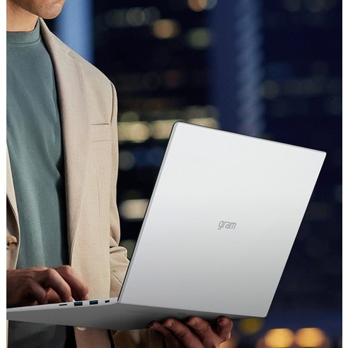 뛰어난 성능, 가볍고 얇은 디자인, 다양한 기능을 갖춘 고급 노트북