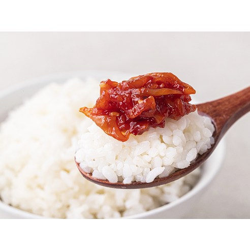 탱글탱글한 식감과 매콤한 풍미의 맛있는 젓갈