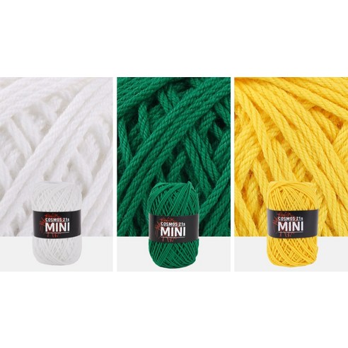 마음을 담은 한 땀 한 땀, 특별한 카네이션 브로치로 감동을 선물하세요.