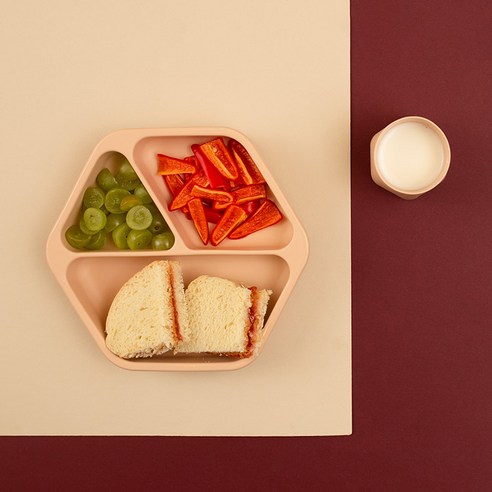 흡착식판 하나로 밥상 평화 실현!